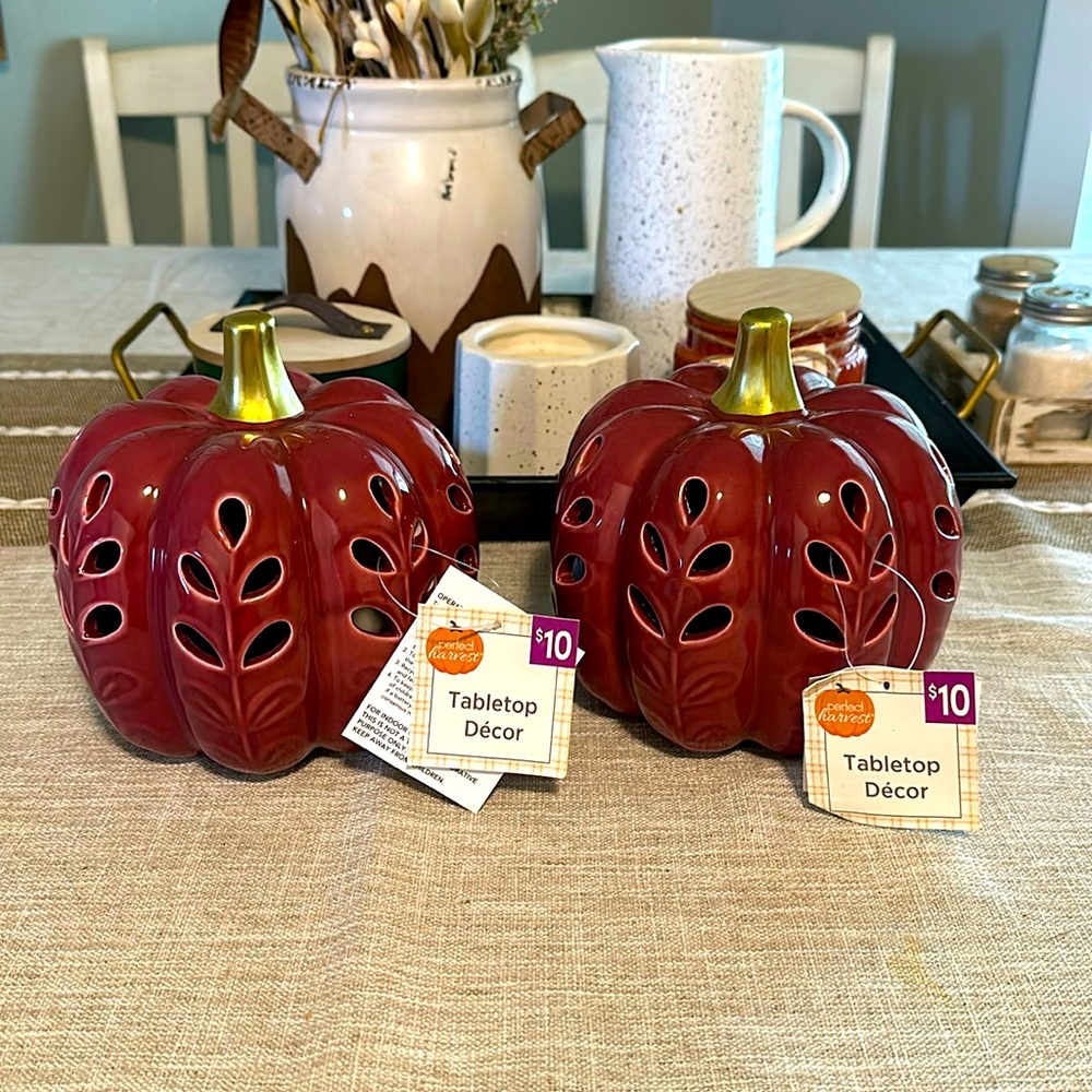 New- Tabletop Decor Lighted Pumpkins